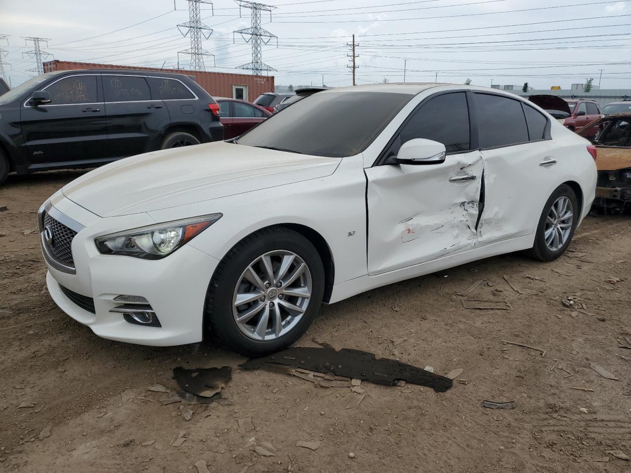 2015 INFINITI Q50 BASE car image