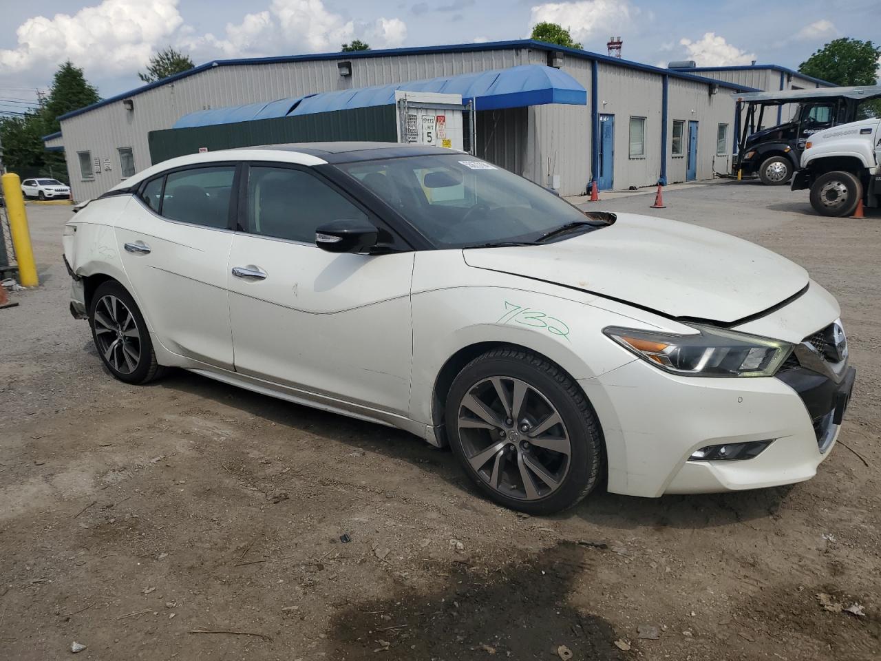 2017 NISSAN MAXIMA 3.5 - Image 4