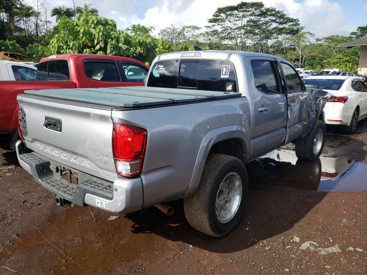 2017 TOYOTA TACOMA DOU - Фото 3