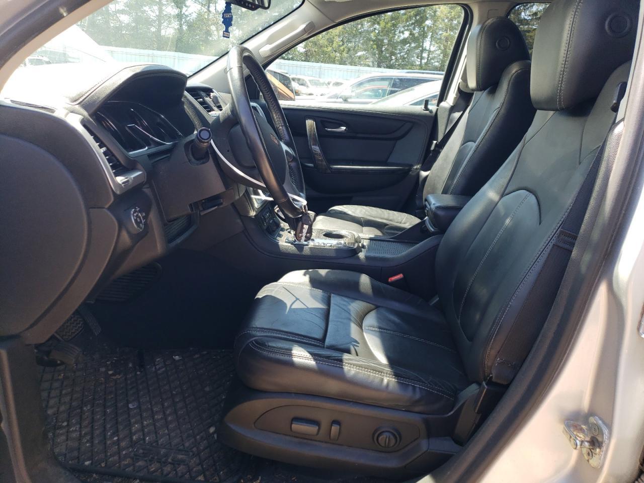 2016 GMC ACADIA SLT - Image 7