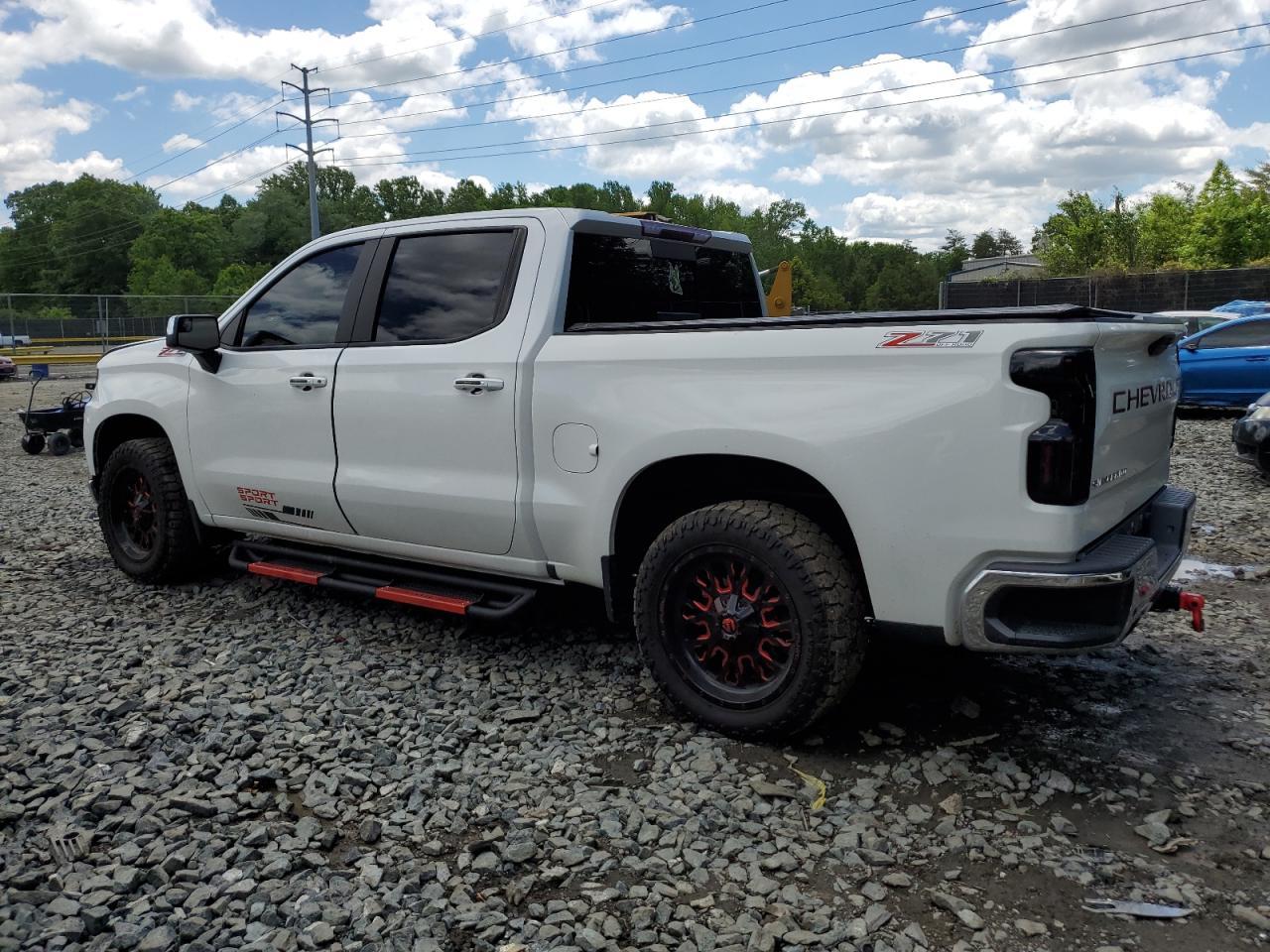 2019 CHEVROLET SILVERADO - Фото 2