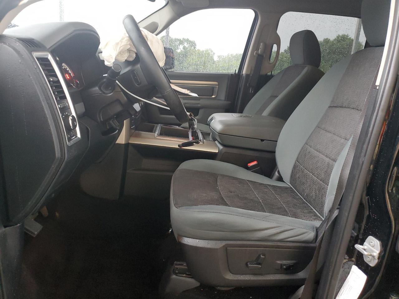 2015 RAM 1500 SLT - Image 7