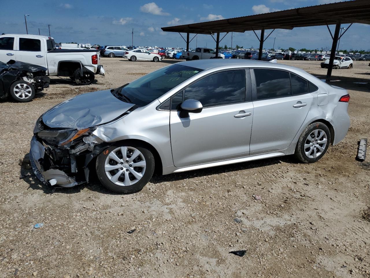 2022 TOYOTA COROLLA LE car image