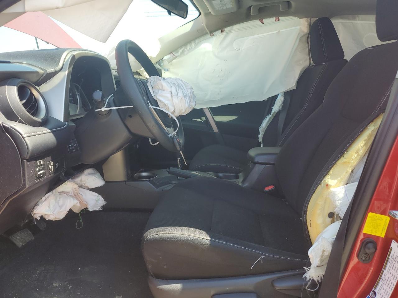 2015 TOYOTA RAV4 XLE - Image 7