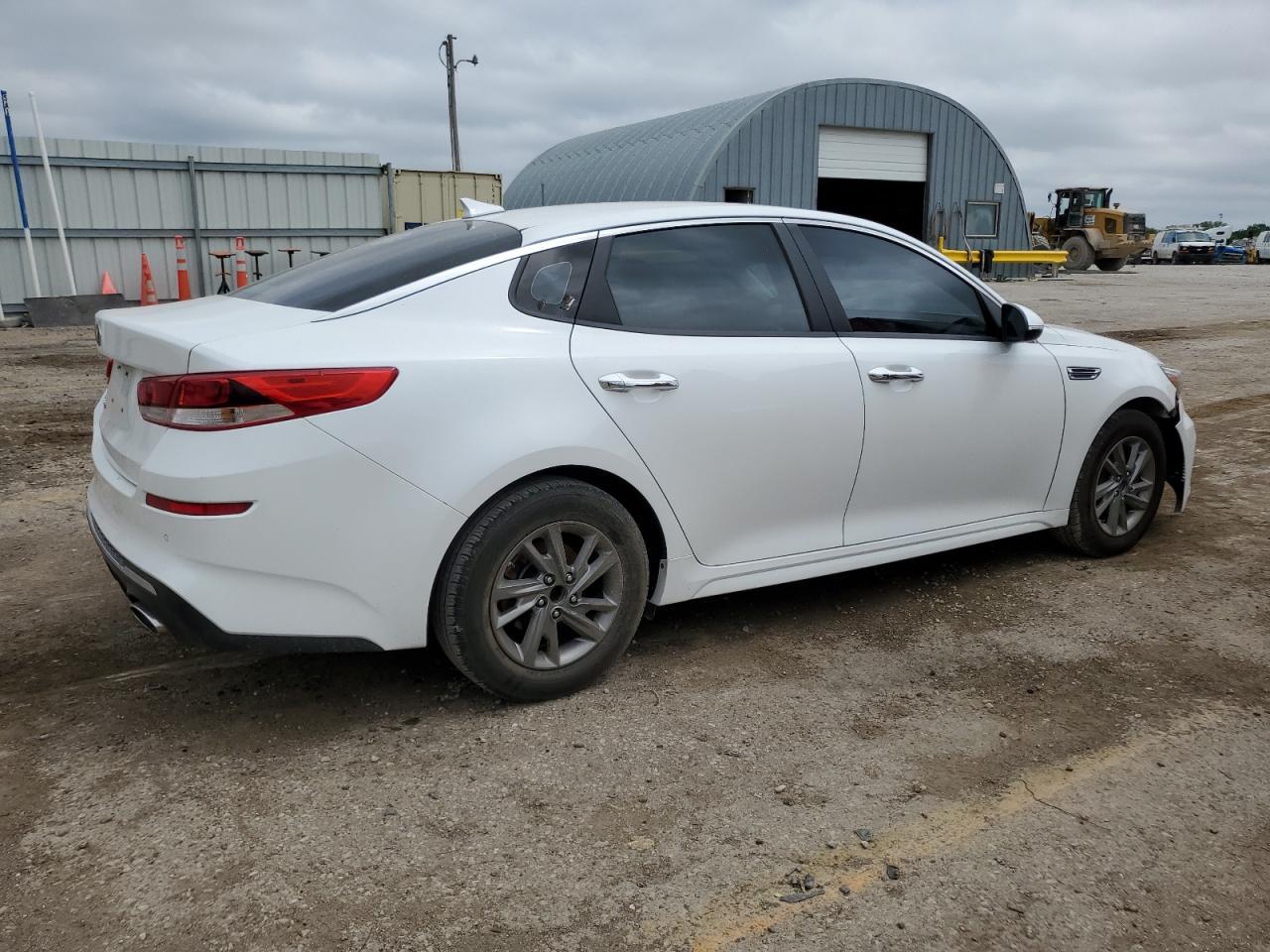 2019 KIA OPTIMA LX - Фото 3
