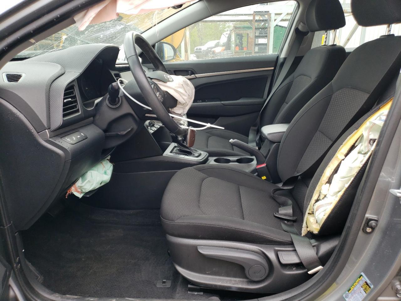 2019 HYUNDAI ELANTRA SE - Фото 7