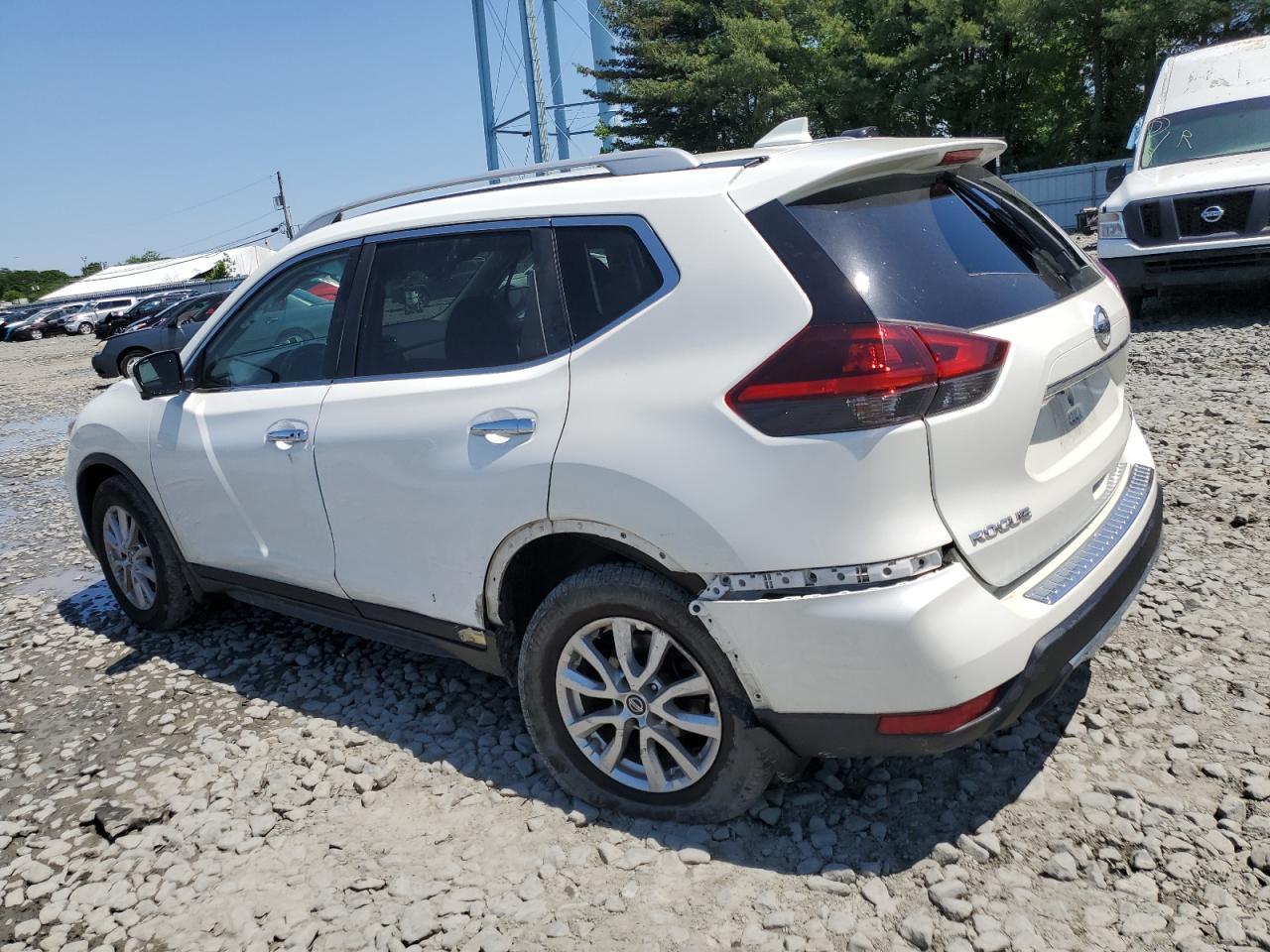 2018 NISSAN ROGUE S - Фото 2