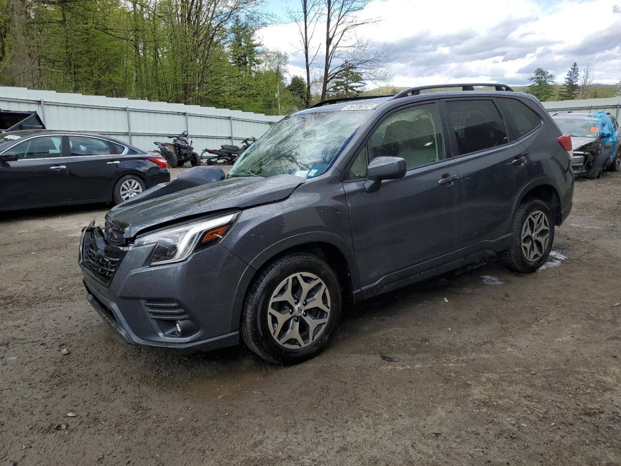 2024 SUBARU FORESTER P car image