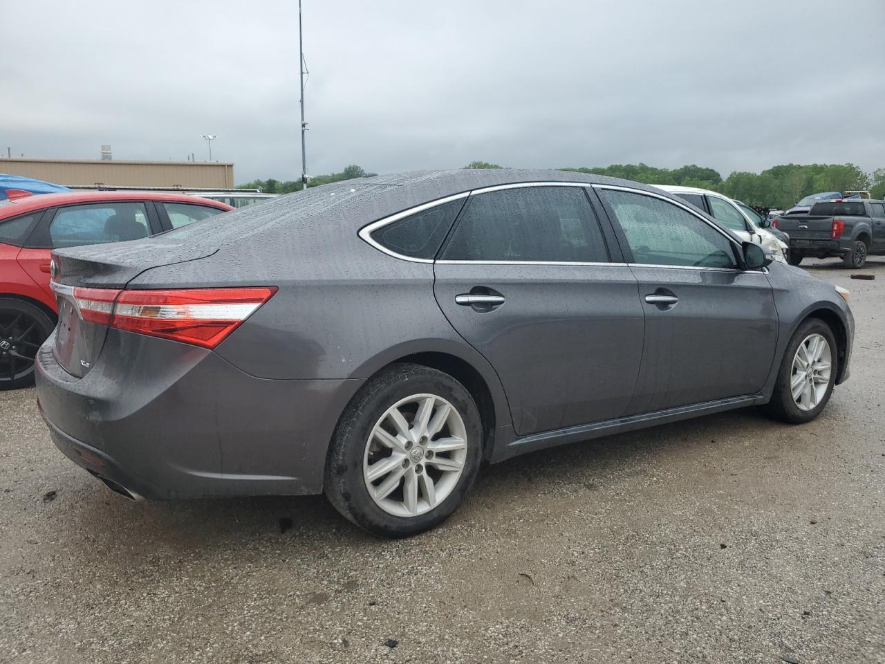 2015 TOYOTA AVALON XLE - Image 3
