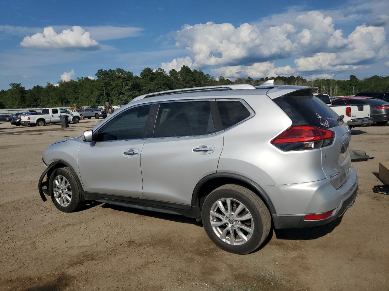 2017 NISSAN ROGUE S - Image 2