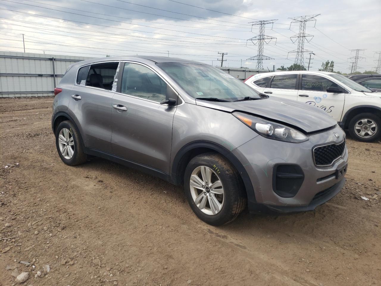 2017 KIA SPORTAGE L - Image 4