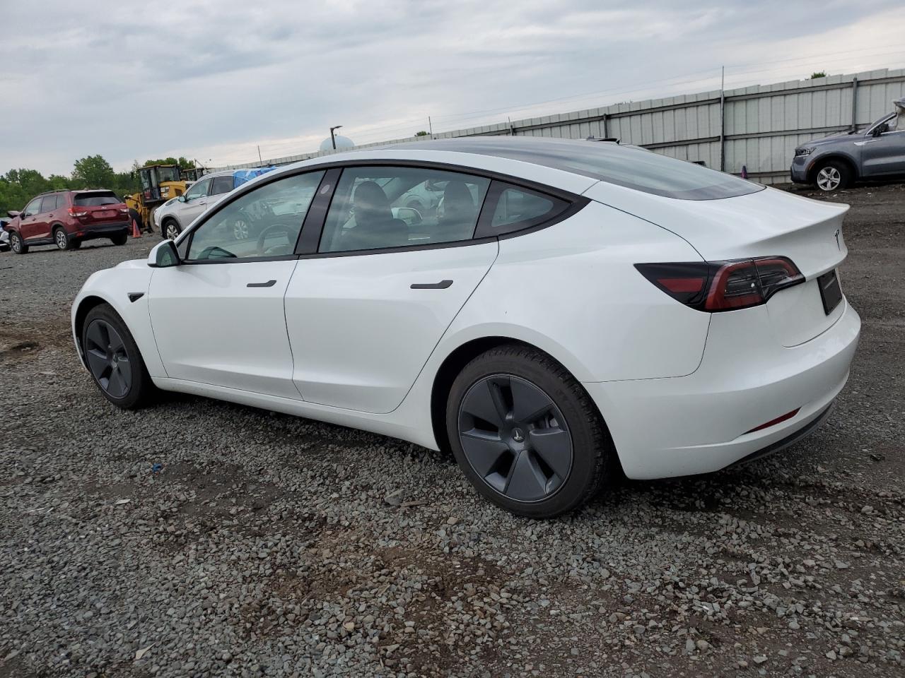 2023 TESLA MODEL 3 - Фото 2