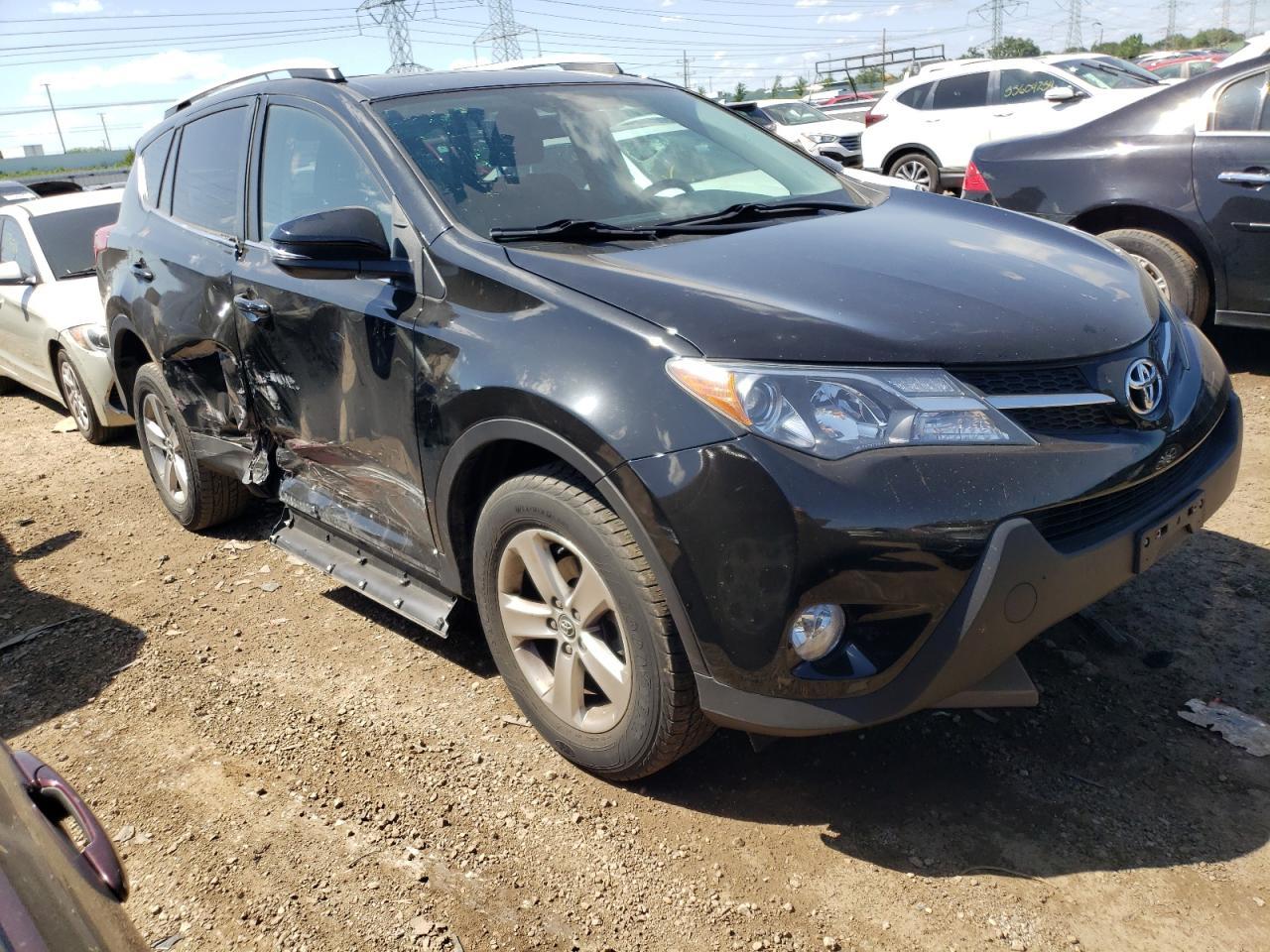 2015 TOYOTA RAV4 XLE - Image 4