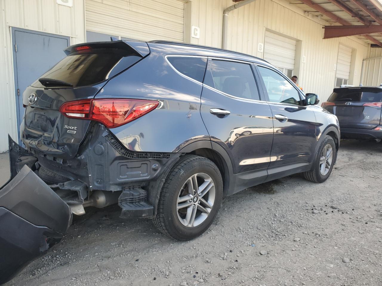 2017 HYUNDAI SANTA FE S - Image 3
