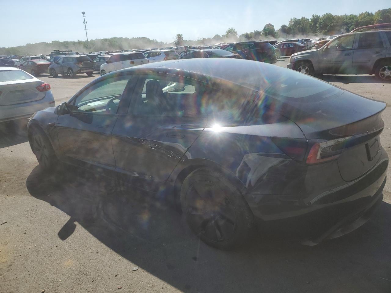 2024 TESLA MODEL 3 - Image 2
