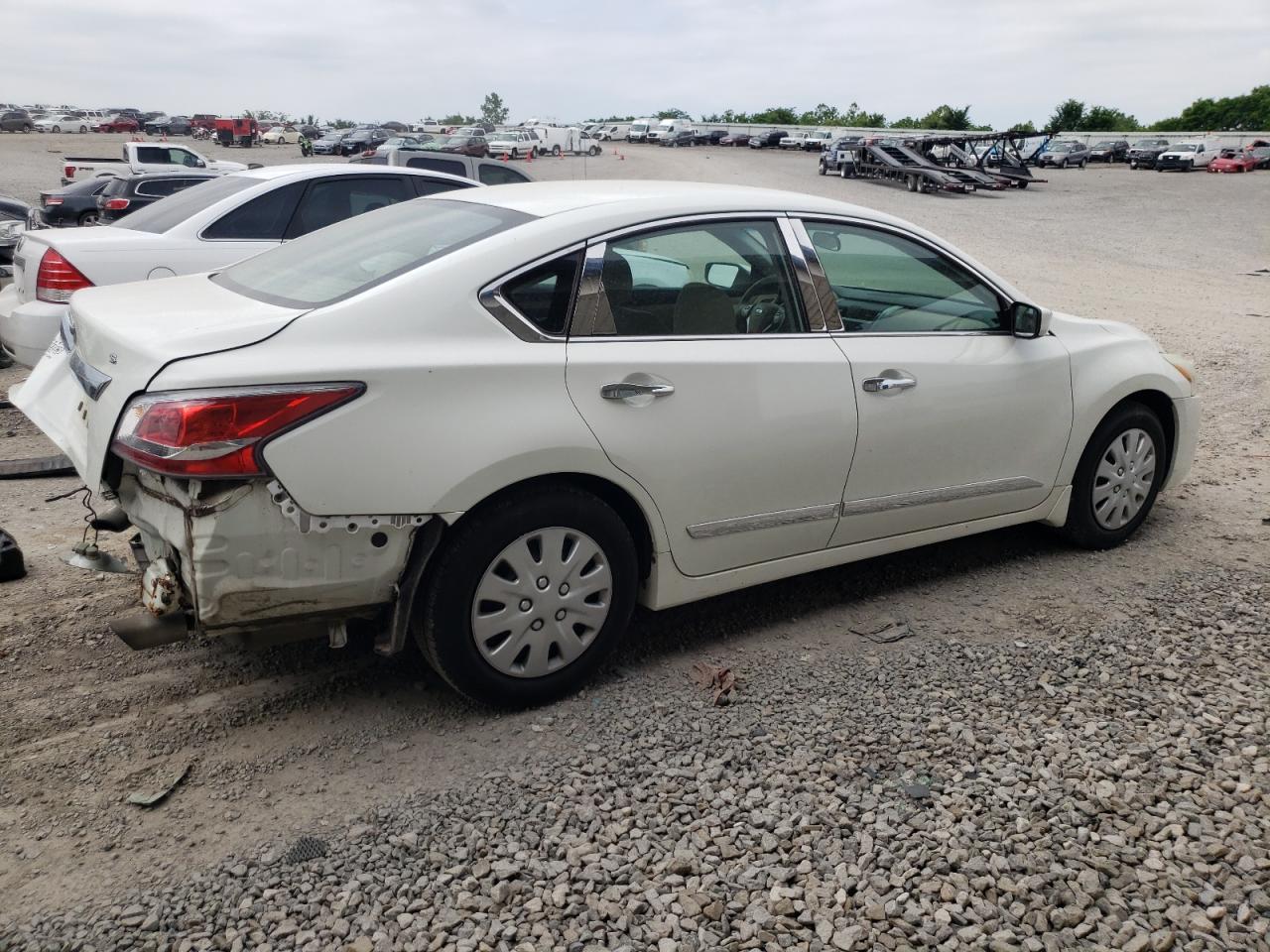 2015 NISSAN ALTIMA 2.5 - Фото 3