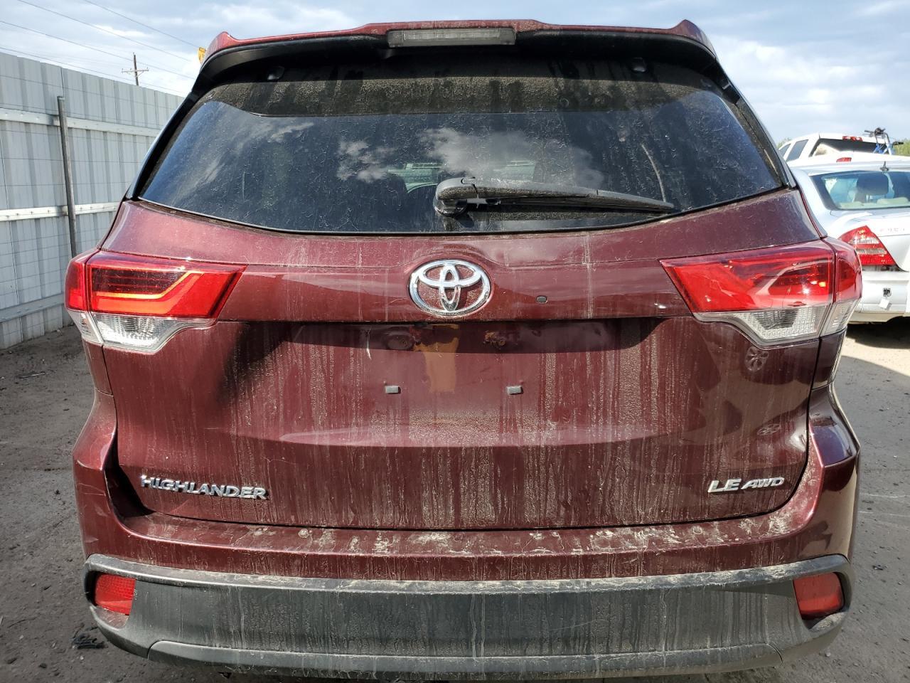 2019 TOYOTA HIGHLANDER - Image 6