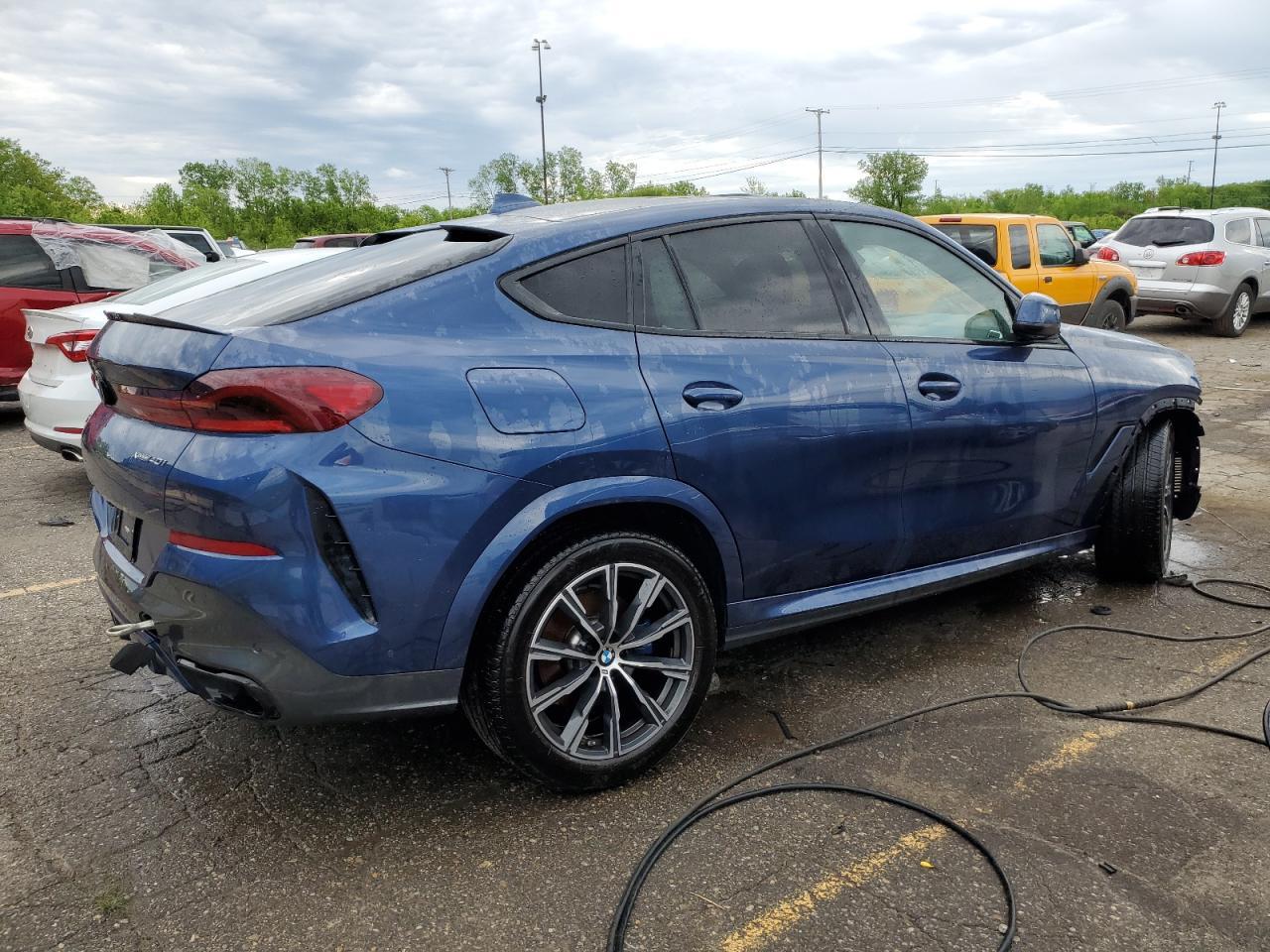 2022 BMW X6 XDRIVE4 - Image 3