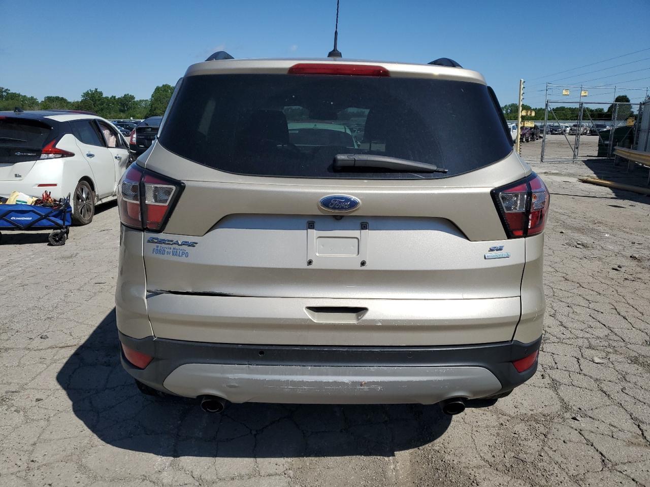 2017 FORD ESCAPE SE - Фото 6