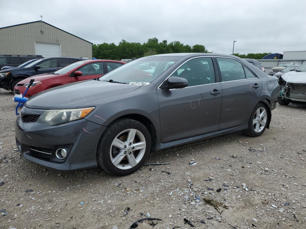 2013 TOYOTA CAMRY L
