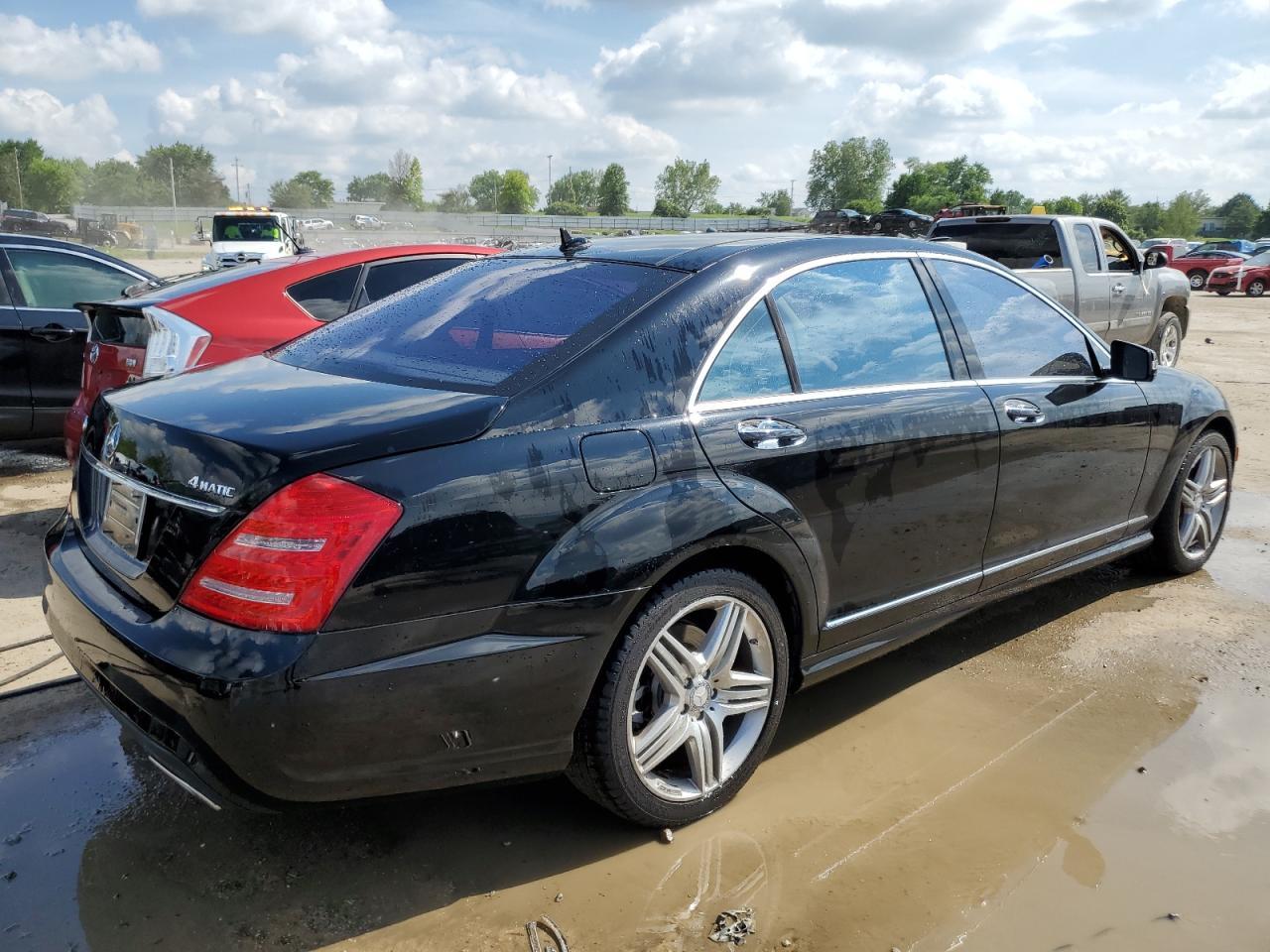 2013 MERCEDES-BENZ S 550 4MAT - Image 3