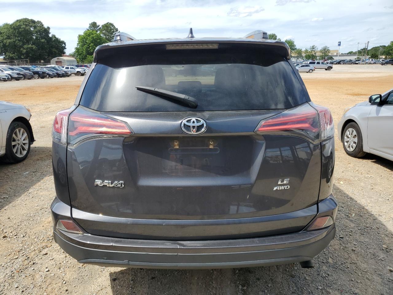 2017 TOYOTA RAV4 LE - Фото 6