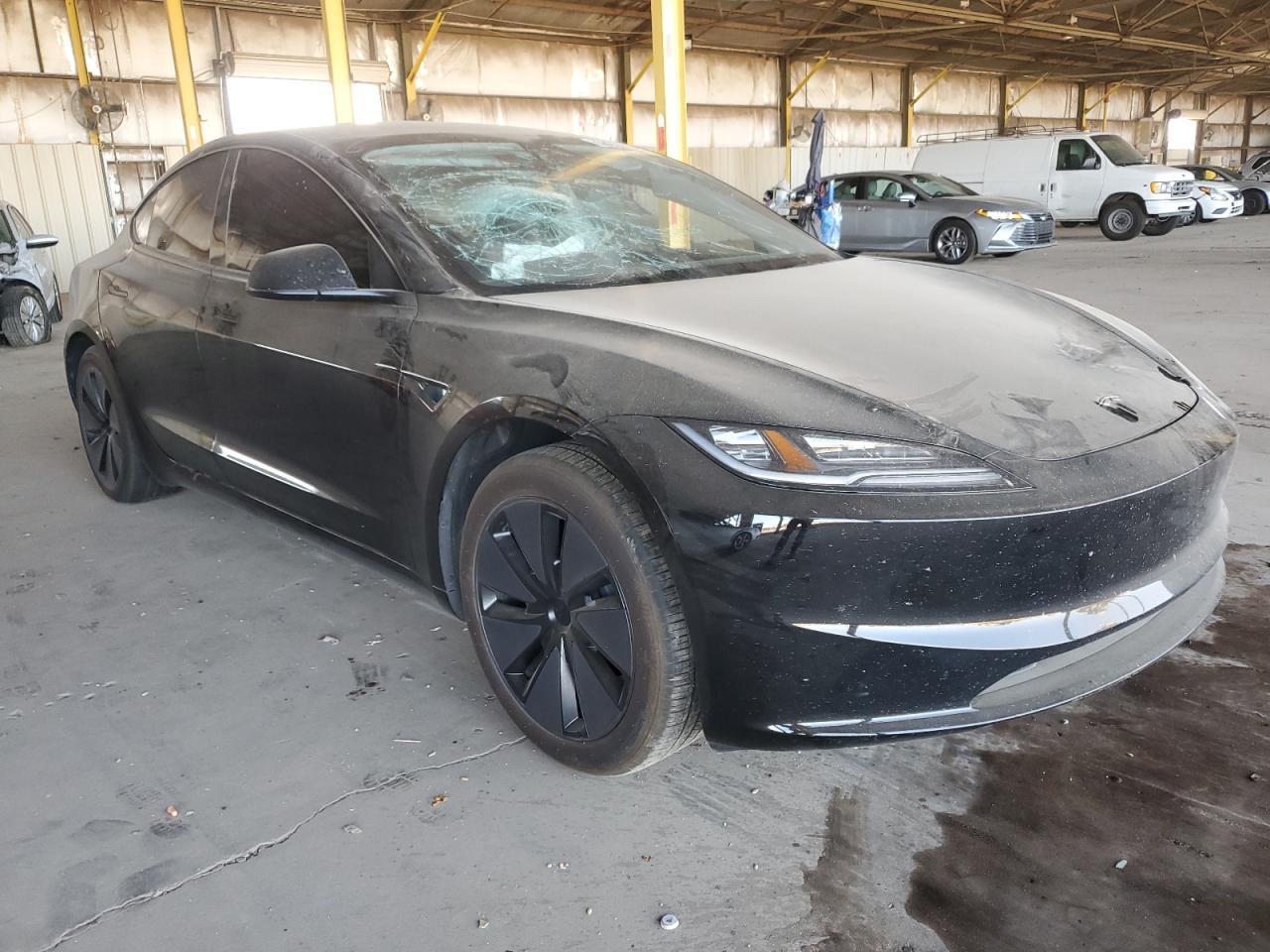2024 TESLA MODEL 3 - Фото 4