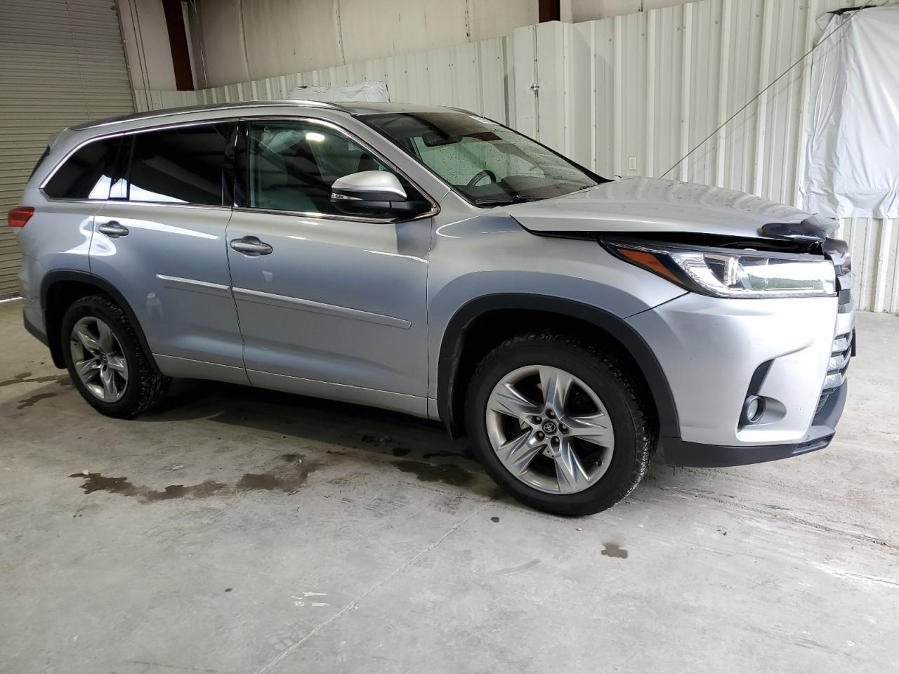2018 TOYOTA HIGHLANDER - Фото 4
