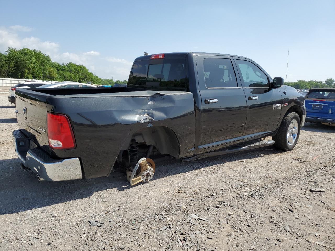 2017 RAM 1500 SLT - Image 3