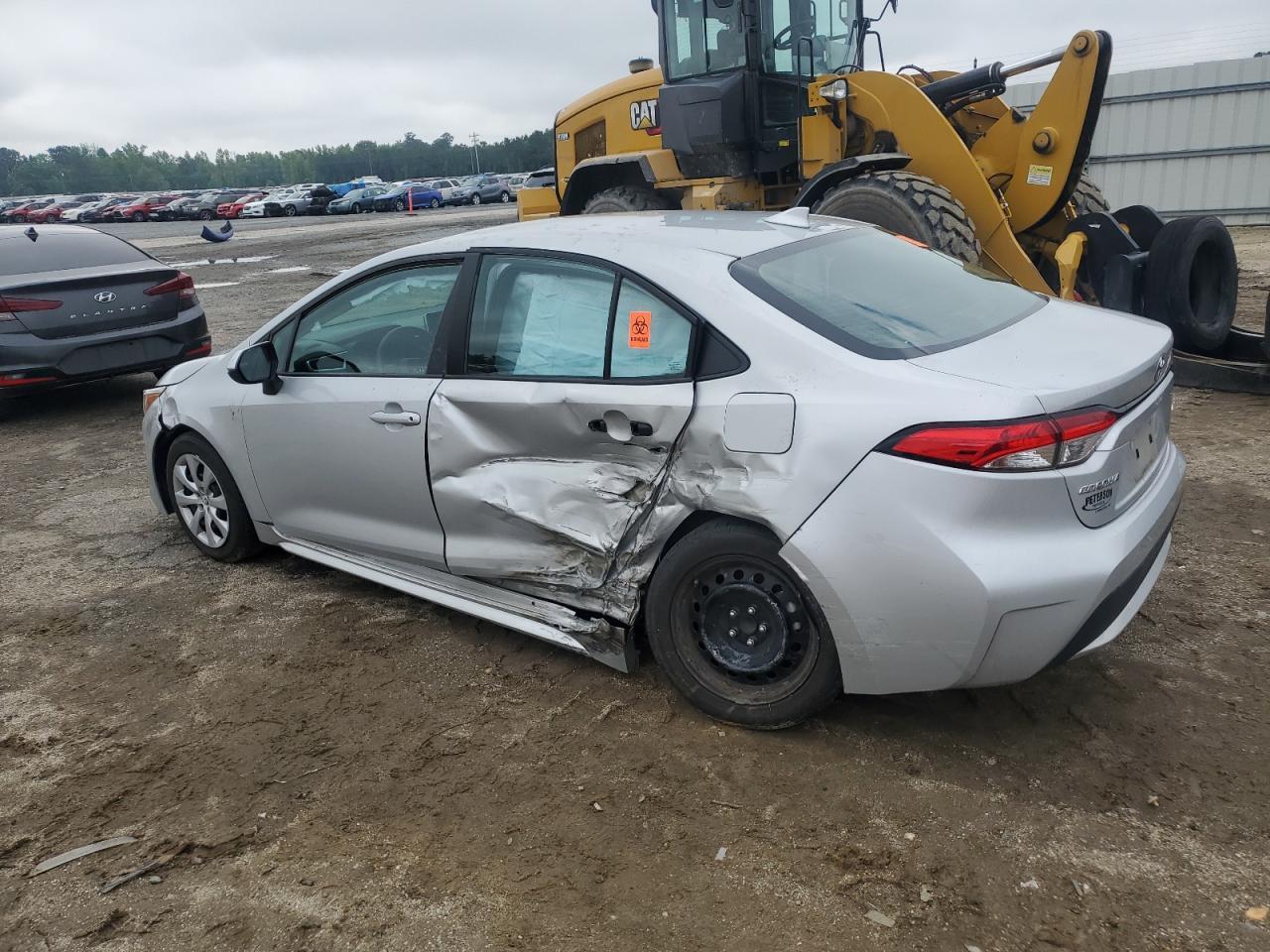 2021 TOYOTA COROLLA LE - Фото 2