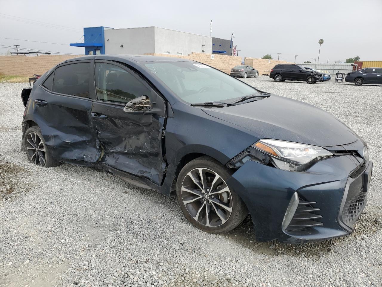 2019 TOYOTA COROLLA L - Фото 4