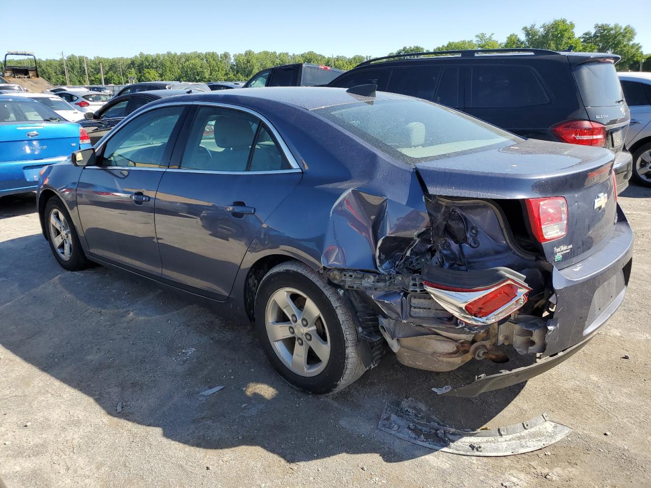 2015 CHEVROLET MALIBU LS - Image 2