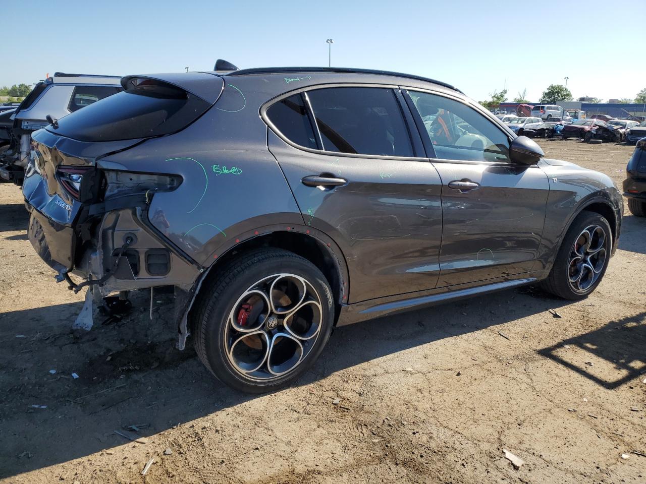 2022 ALFA ROMEO STELVIO TI - Image 3