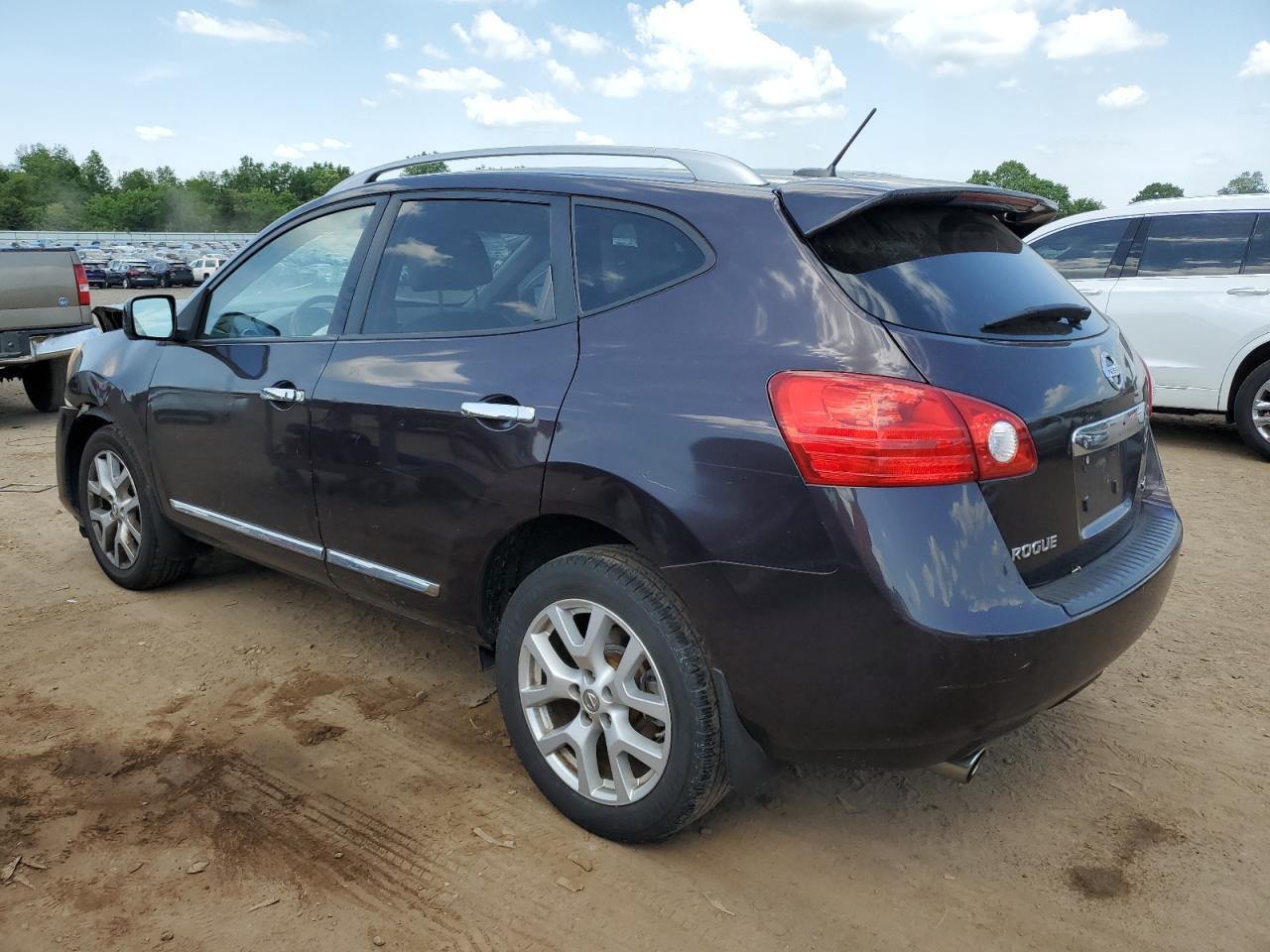 2013 NISSAN ROGUE S - Image 2