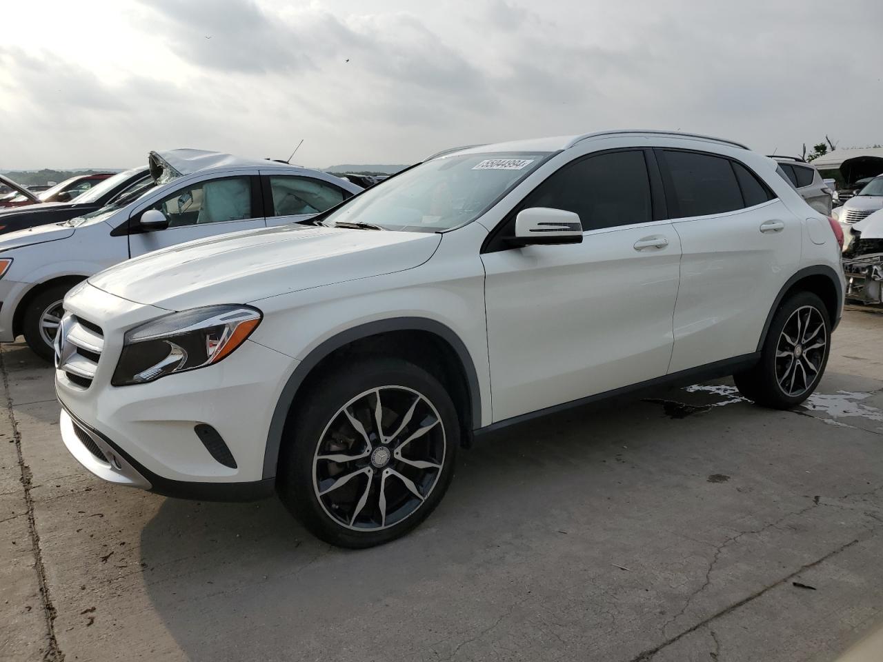 2015 MERCEDES-BENZ GLA 250 car image