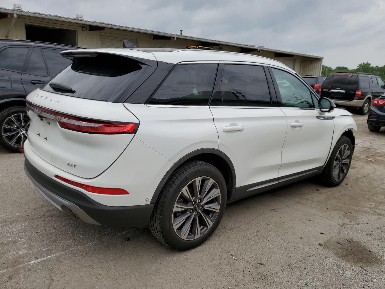 2020 LINCOLN CORSAIR RE - Image 3