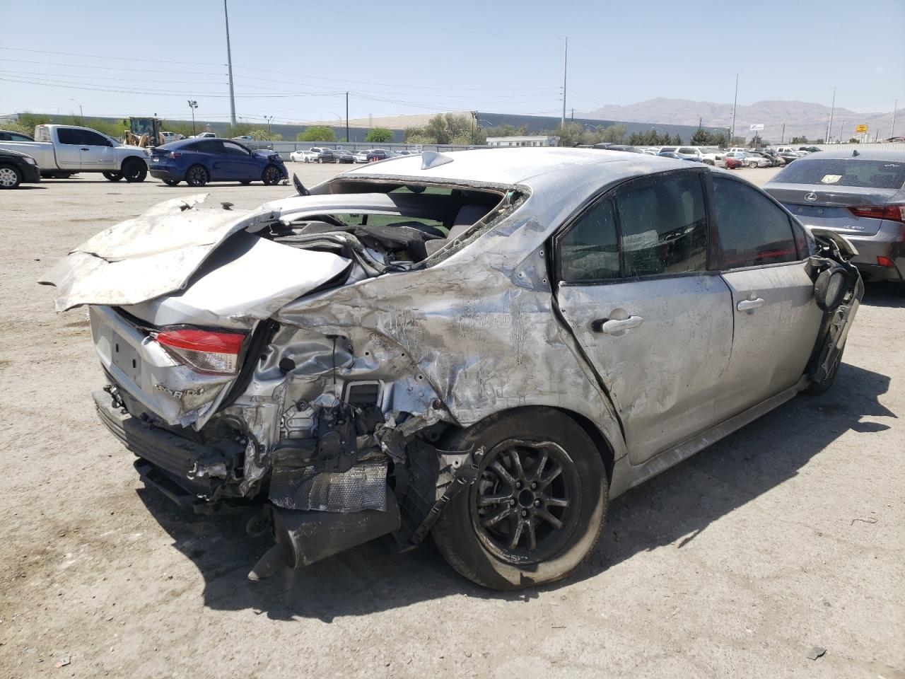 2022 TOYOTA COROLLA LE - Фото 3