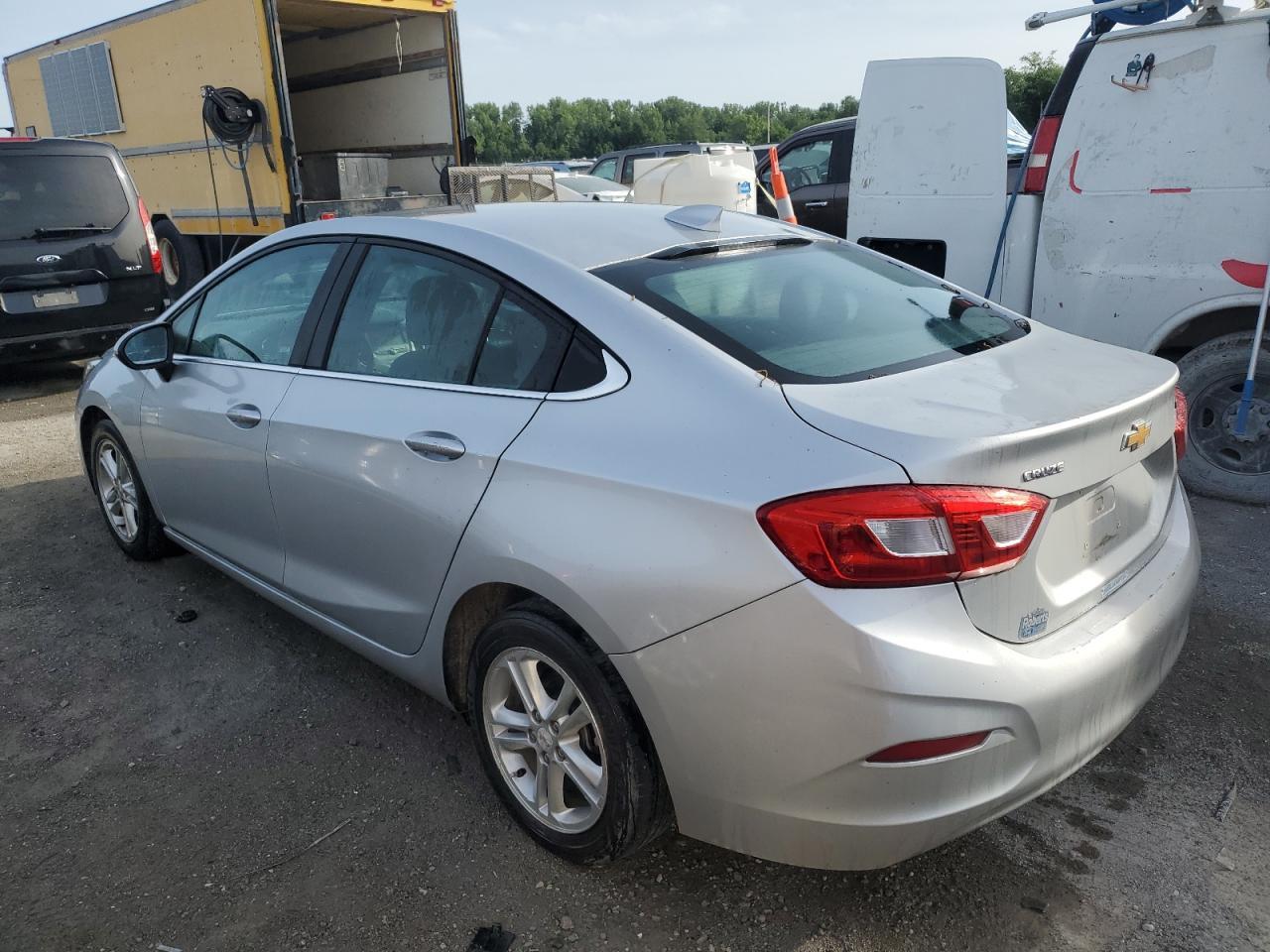 2017 CHEVROLET CRUZE LT - Фото 2