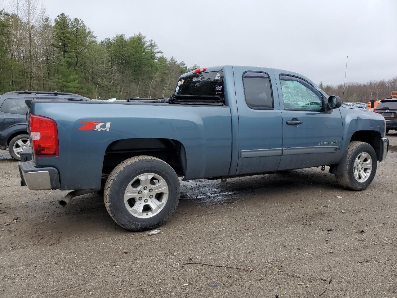 2013 CHEVROLET SILVERADO - Фото 3