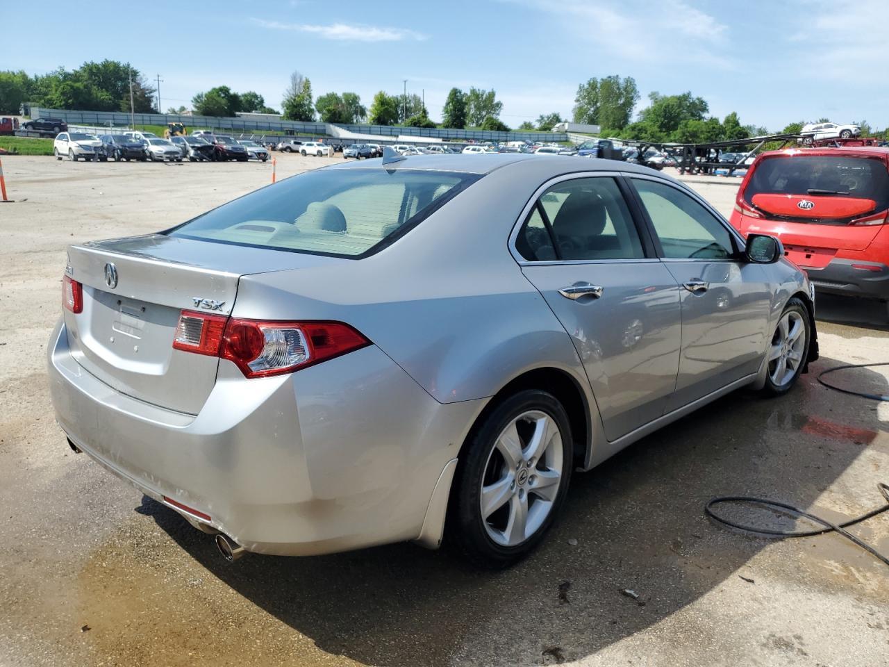 2010 ACURA TSX - Image 3