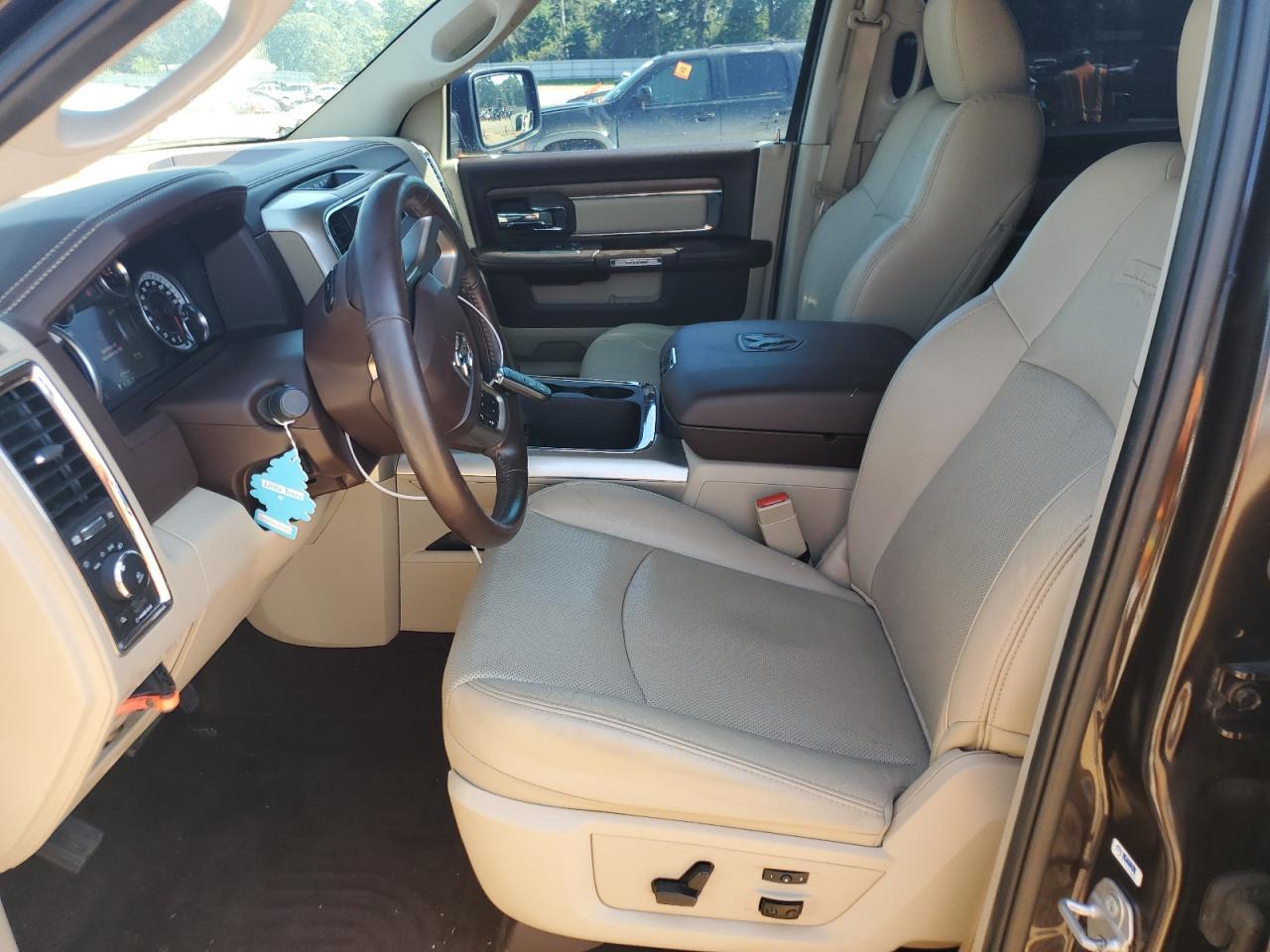 2017 RAM 1500 LARAM - Image 7