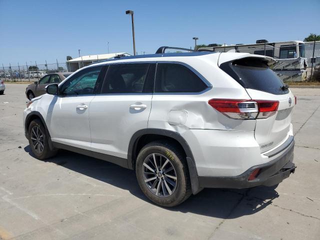 2019 Toyota Highlander Se - Фото 2