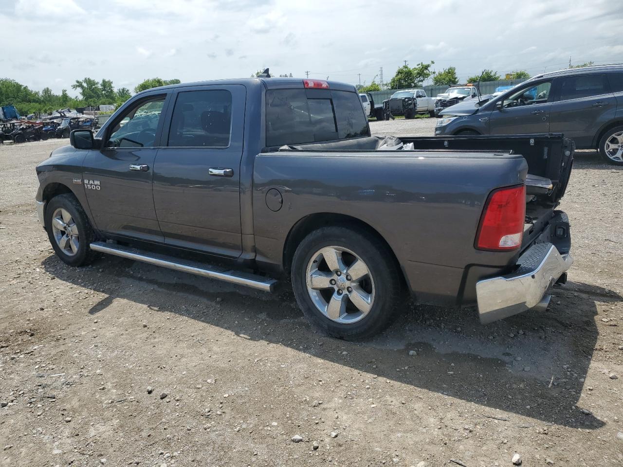 2017 RAM 1500 SLT - Image 2