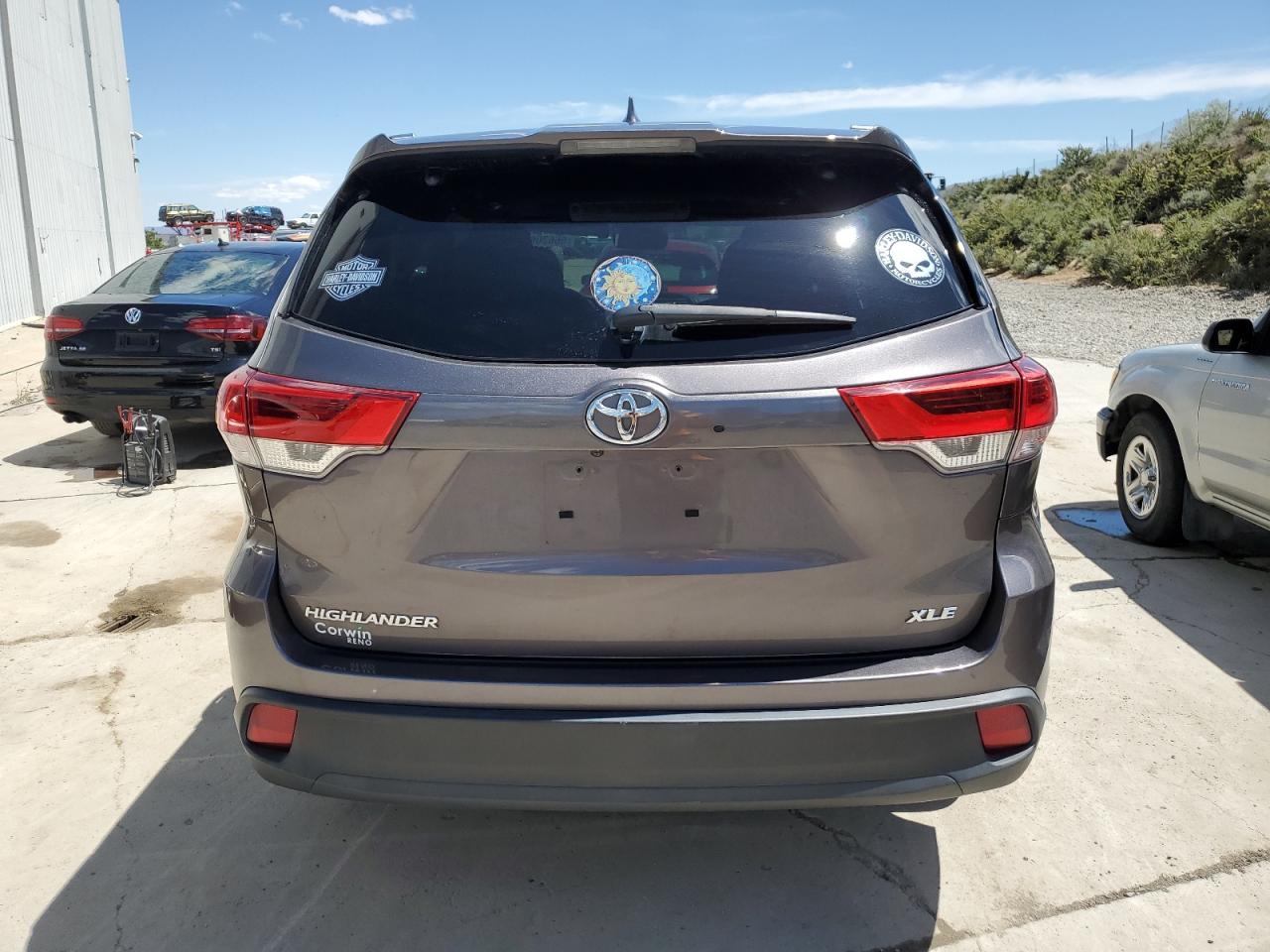 2019 TOYOTA HIGHLANDER - Image 6
