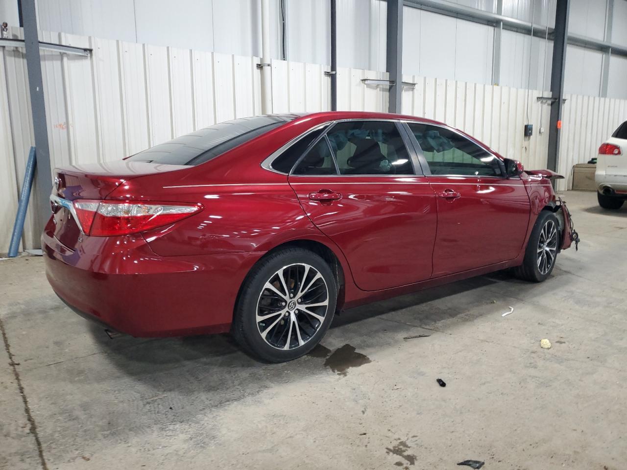 2017 TOYOTA CAMRY LE - Image 3