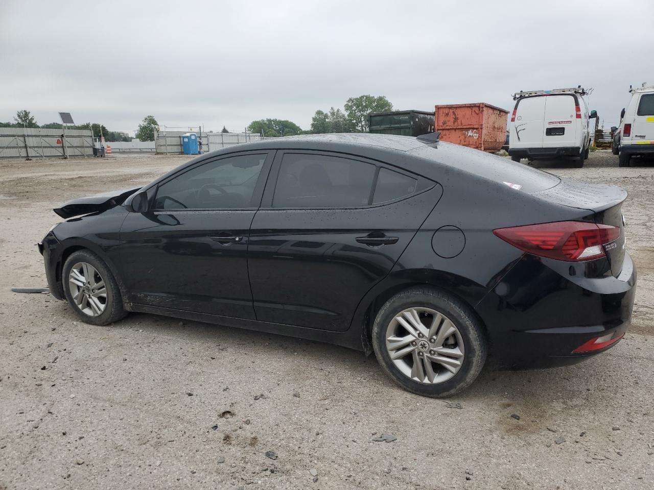 2019 HYUNDAI ELANTRA SE - Фото 2