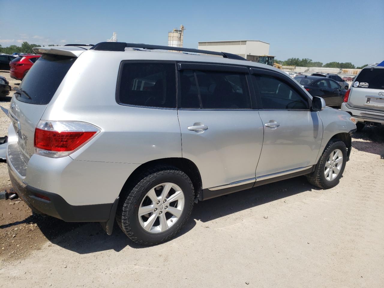2011 TOYOTA HIGHLANDER - Фото 3