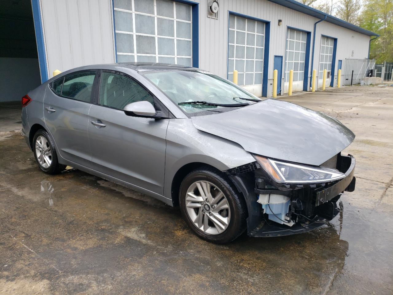 2019 HYUNDAI ELANTRA SE - Фото 4