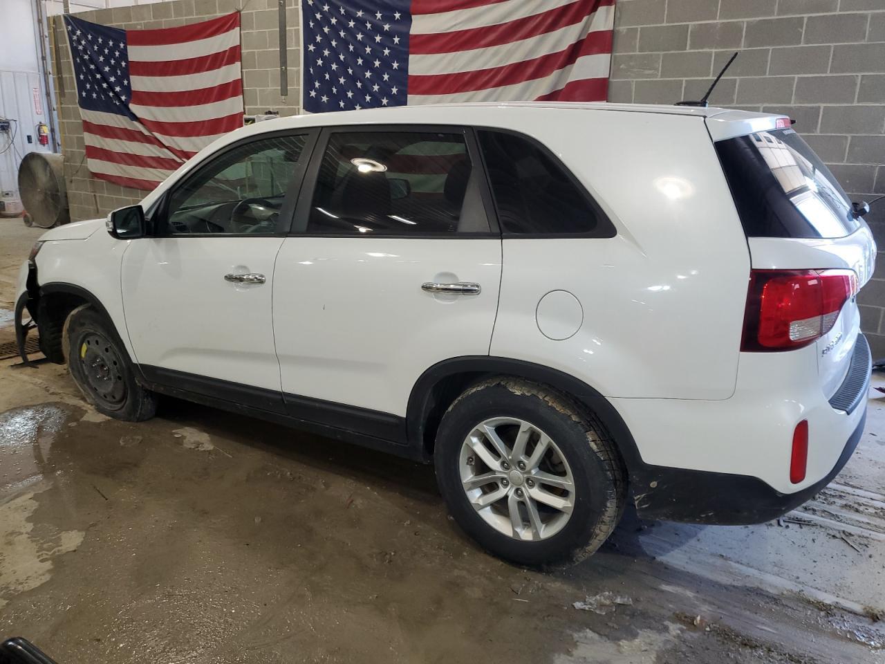 2015 KIA SORENTO LX - Фото 2