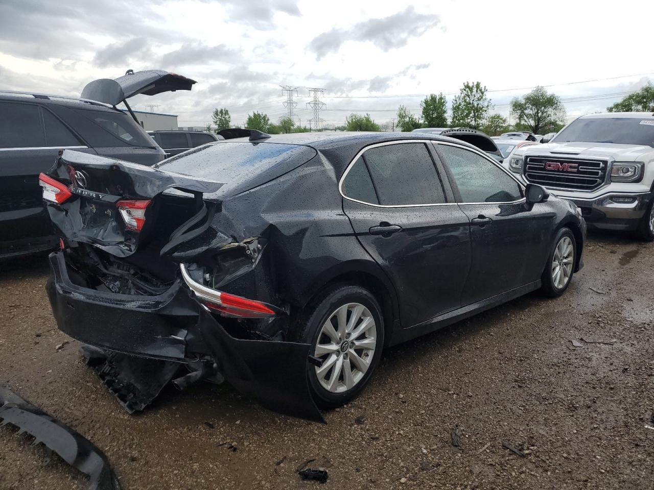 2019 TOYOTA CAMRY L - Фото 3